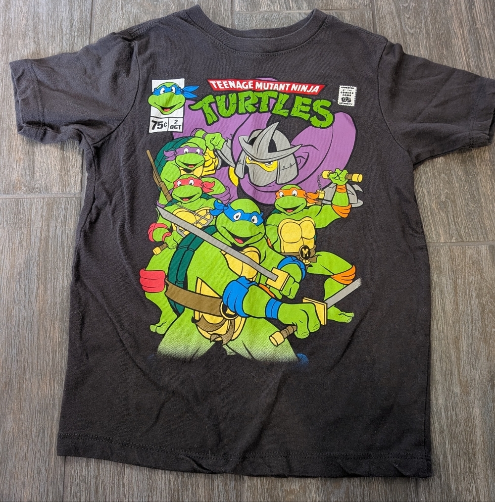 Nickelodeon Teenage Mutant Ninja Turtles Black Shirt